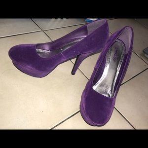 Purple close toe heels